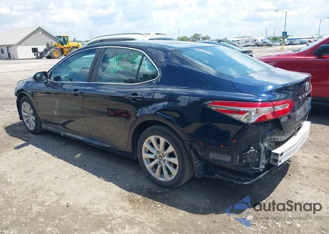 2018 Toyota Camry Le from USA, damaged, VIN 4T1B11HK0JU575125